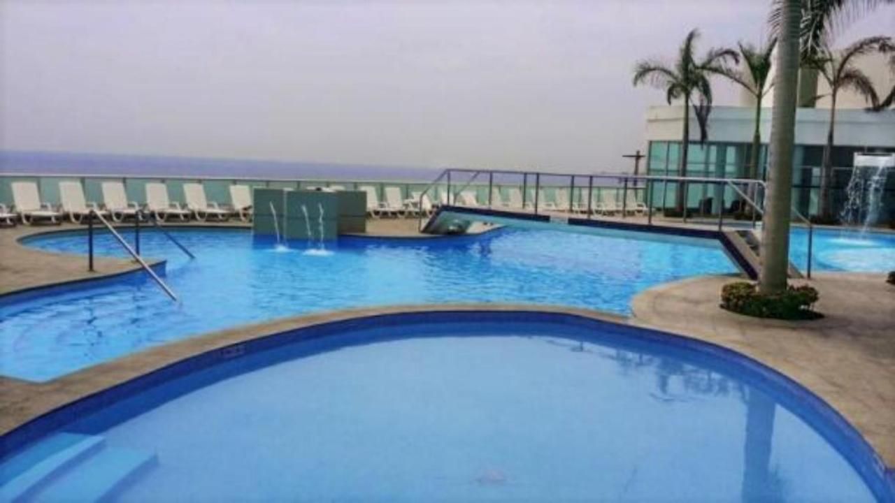 Familiar Con Vista Al Mar En Bocagrande Apartamento Cartagena