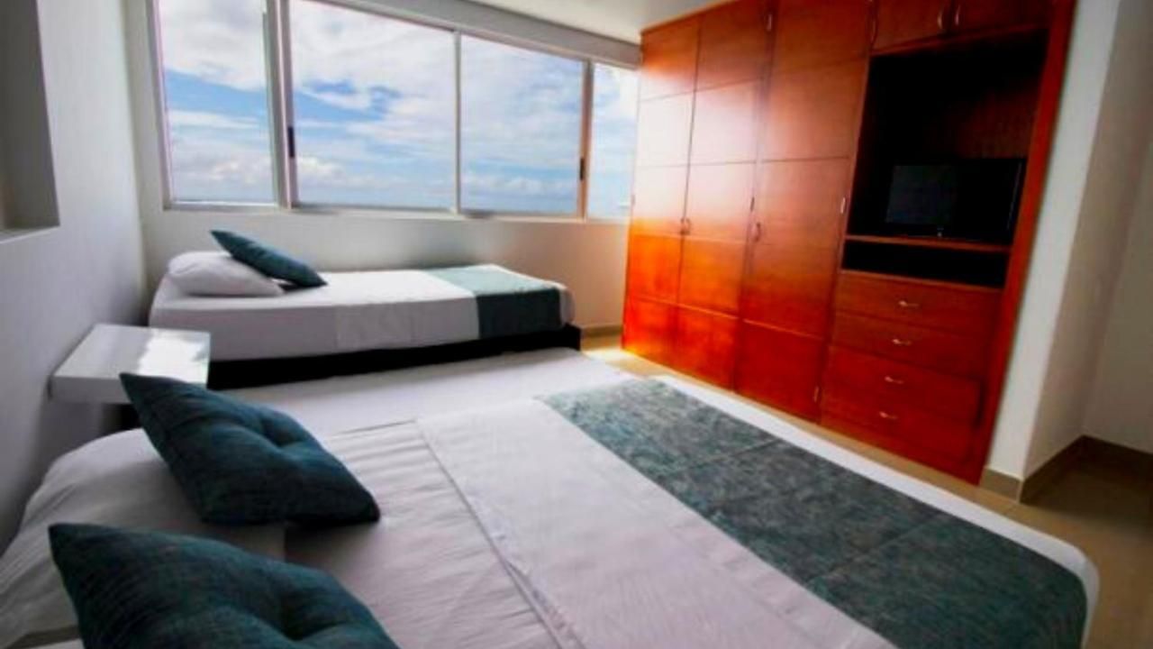 Apartamento Familiar Con Vista Al Mar En Bocagrande *