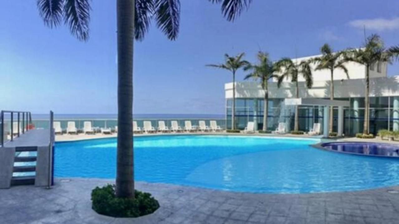 Familiar Con Vista Al Mar En Bocagrande Apartamento *