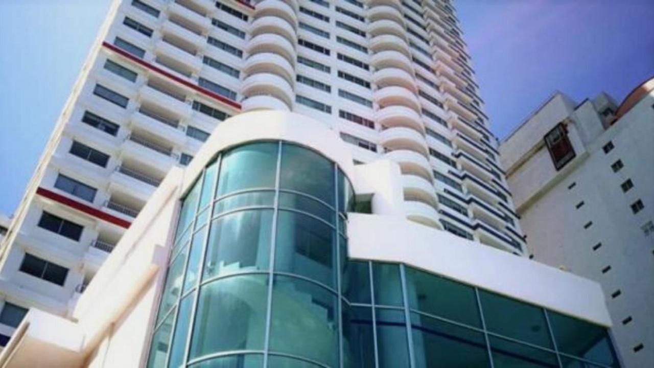 Apartamento Familiar Con Vista Al Mar En Bocagrande