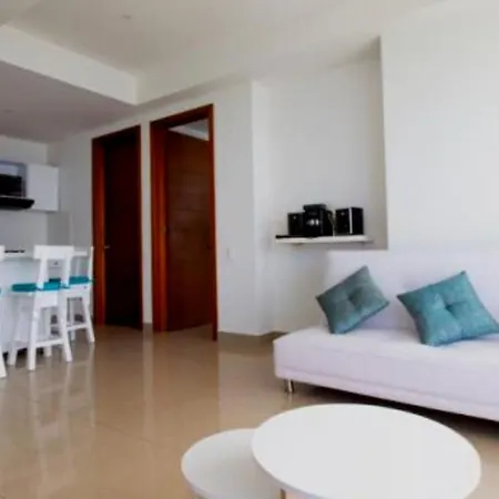 Familiar Con Vista Al Mar En Bocagrande Apartamento *